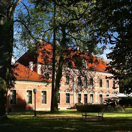 Palace 3*