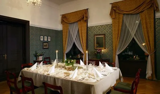 住宿加早餐酒店 Palace 3*